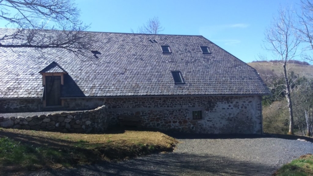 parking;voiture;gîte